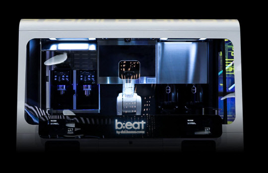 달콤커피의 로봇카페 비트가 이마트 청계천점에 오픈했다. <달콤커피 제공>